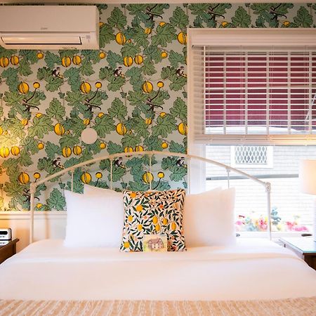 Hearthside Inn بار هاربور المظهر الخارجي الصورة
