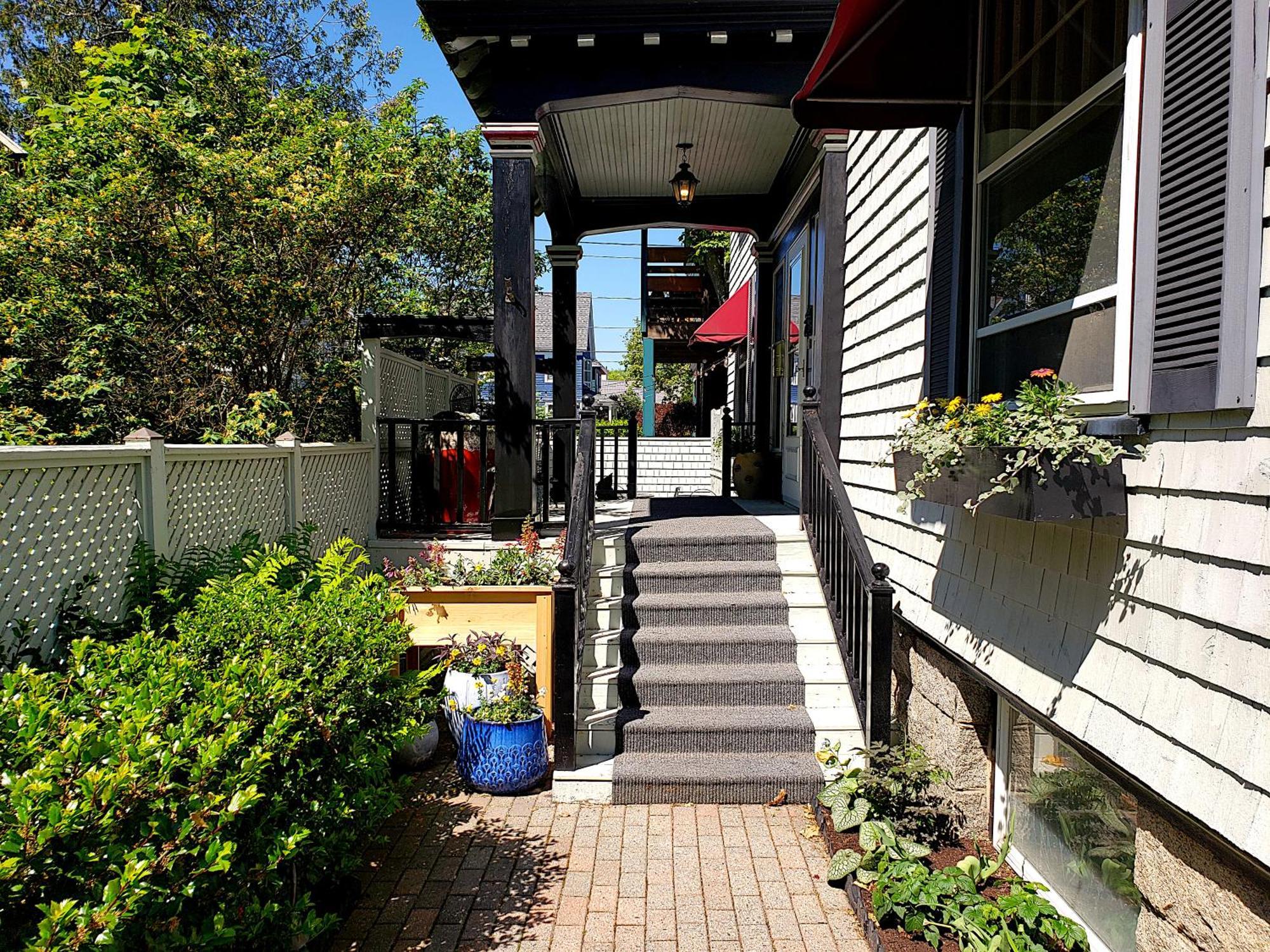 Hearthside Inn بار هاربور المظهر الخارجي الصورة