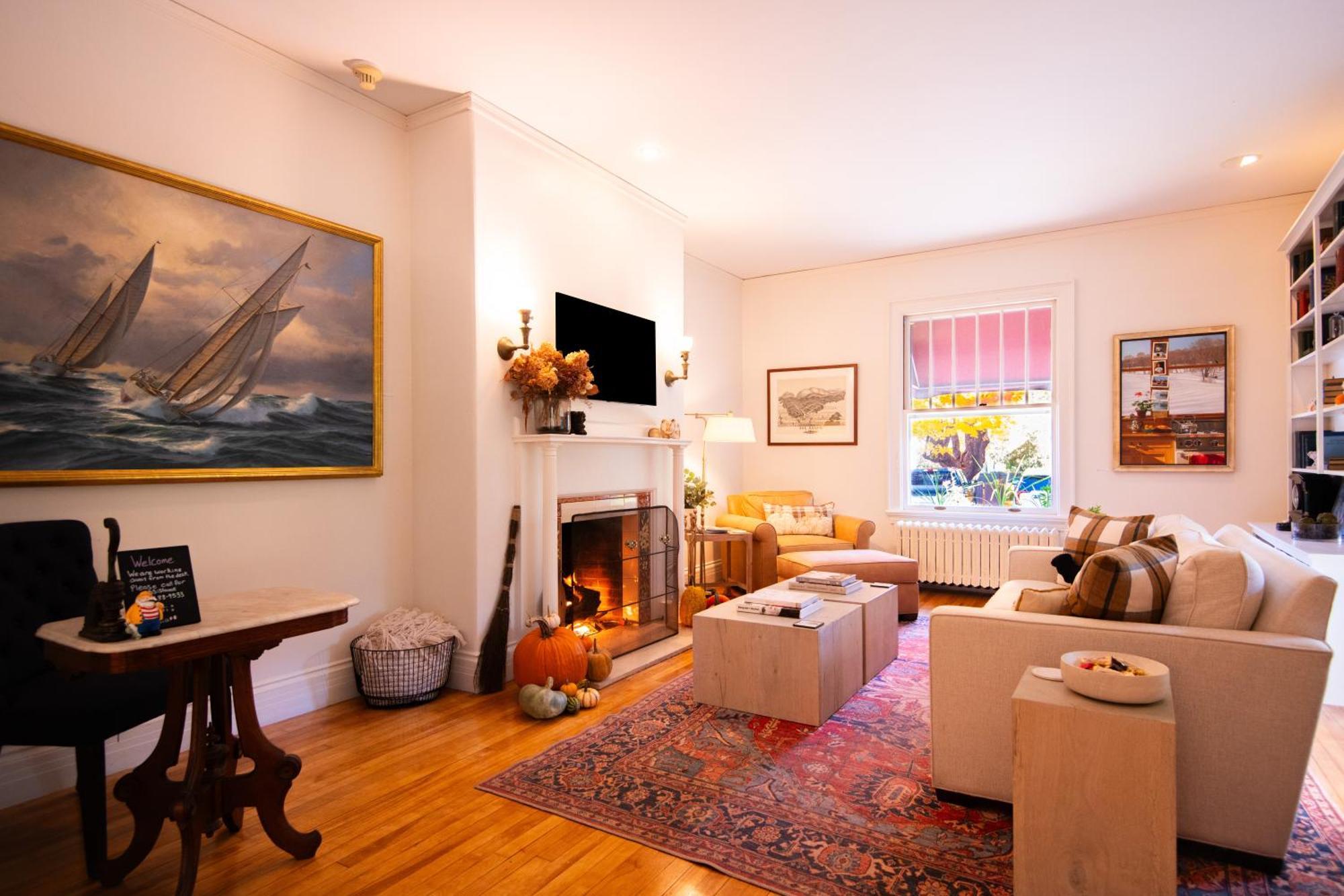 Hearthside Inn بار هاربور المظهر الخارجي الصورة