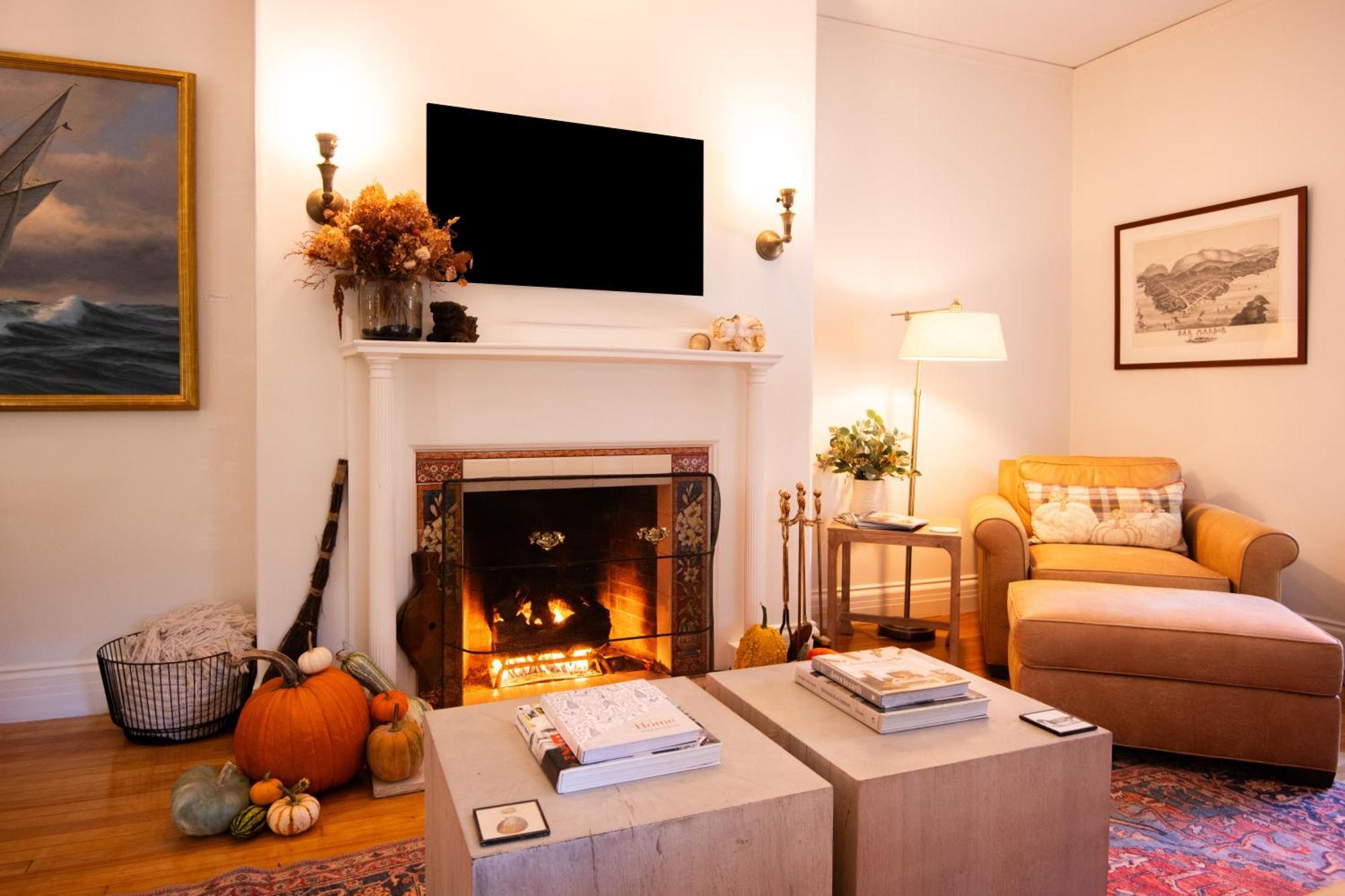 Hearthside Inn بار هاربور المظهر الخارجي الصورة