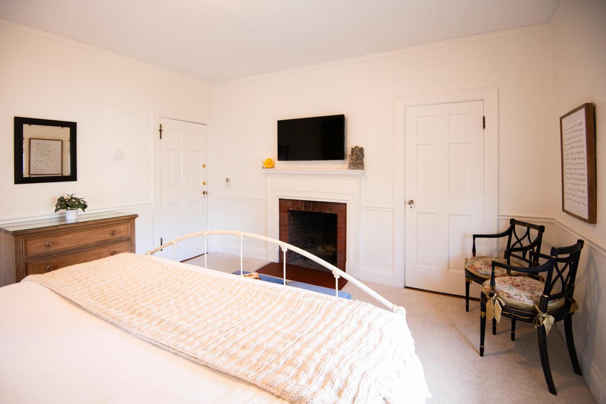 Hearthside Inn بار هاربور الغرفة الصورة