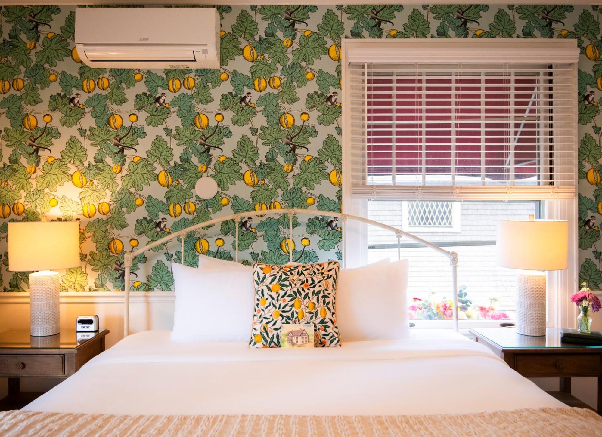 Hearthside Inn بار هاربور المظهر الخارجي الصورة